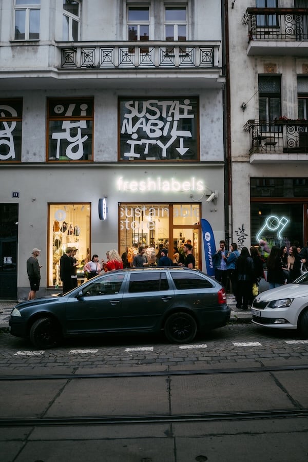 Nalaďte se na atmosféru večera v naší fotogalerii