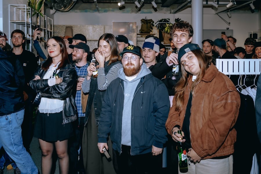 Skate word Better fotogalerie