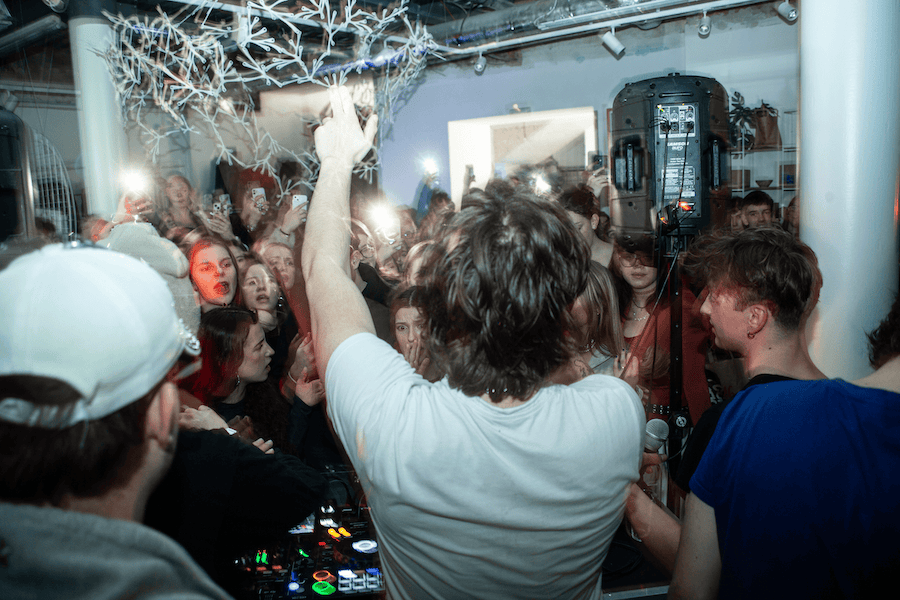 Gufrau release party galerie